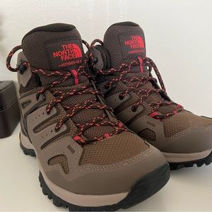 Women’s North Face hiking boots